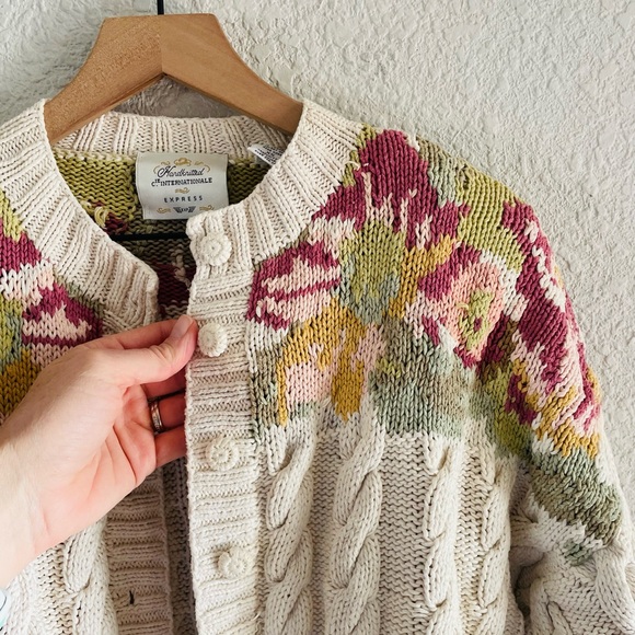 Handknitted VIntage Express Floral Cream Cardigan Sweater - Picture 2 of 16